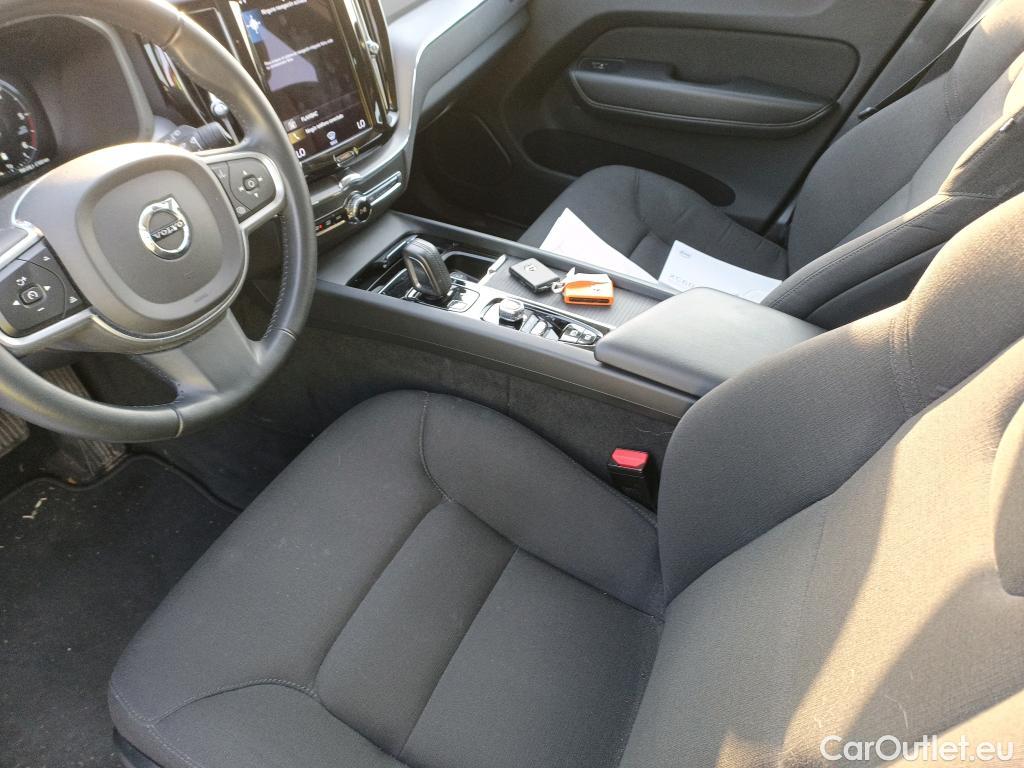  Volvo  XC60  Momentum AWD 2.0 D4 195CV AT8 E6dT #9