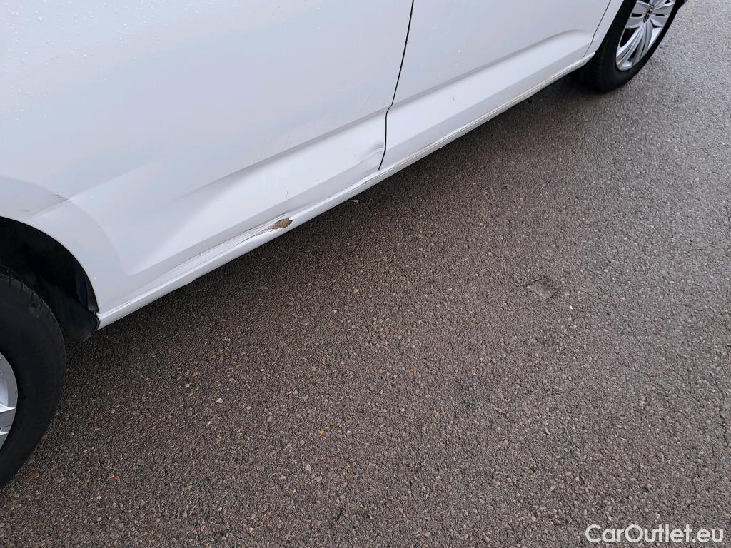  Land Rover  Discovery VOLKSWAGEN Cadyy Kombi 2.0 TDI 75kW (102CV) (CX) #23