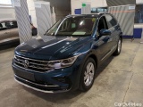  Volkswagen  Tiguan 2.0 TDI SCR DSG  44 