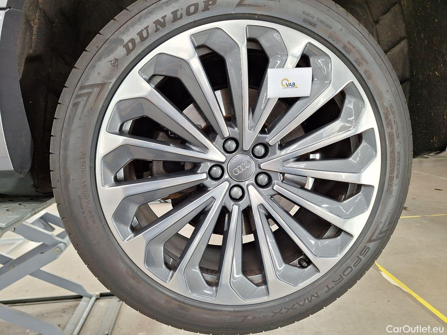  Audi  E-TRON Audi,  '19 BEV, Audi  55 Quattro Advanced 5d #13