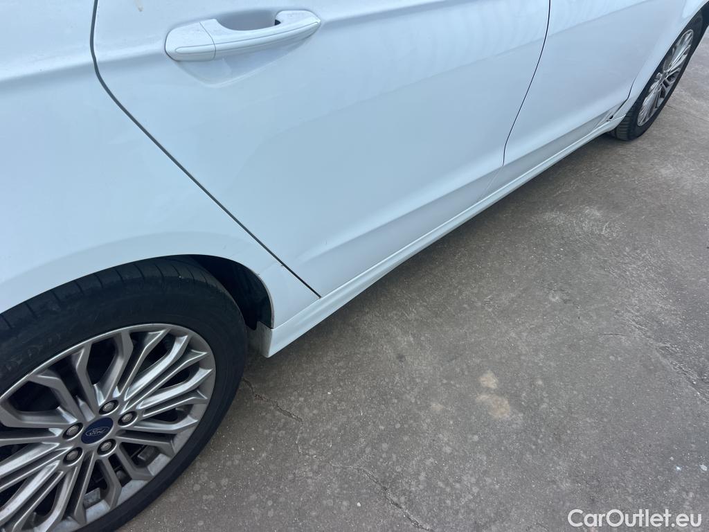  Ford  Mondeo FORD  / 2014 / 5P / berlina con portón 2.0 TDCi 110kW/150CV Titanium PowerShift #3