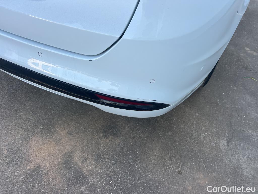  Ford  Mondeo FORD  / 2014 / 5P / berlina con portón 2.0 TDCi 110kW/150CV Titanium PowerShift #20