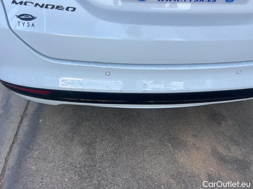  Ford  Mondeo FORD  / 2014 / 5P / berlina con portón 2.0 TDCi 110kW/150CV Titanium PowerShift #21