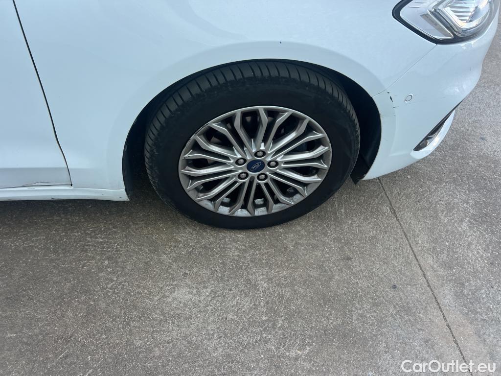  Ford  Mondeo FORD  / 2014 / 5P / berlina con portón 2.0 TDCi 110kW/150CV Titanium PowerShift #11