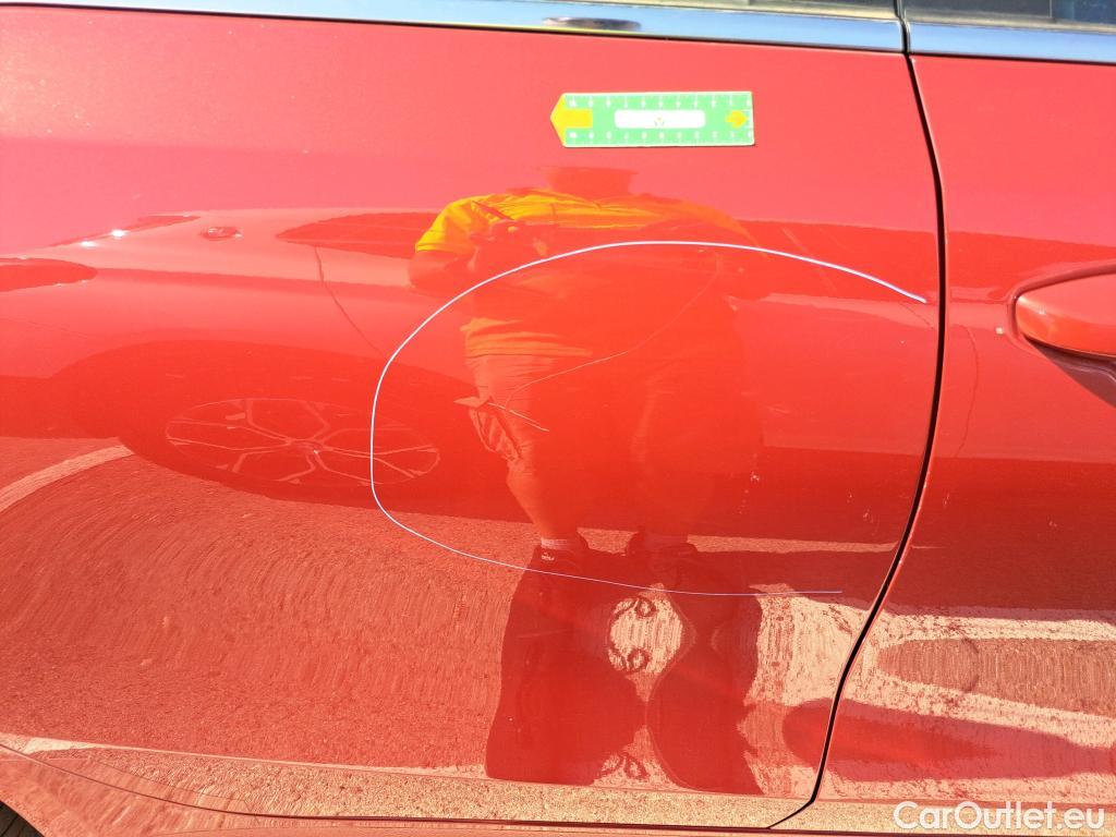  KIA  Cee'd KIA Ceed / 2018 / 5P / berlina con portón 1.0 T-GDi 74kW (100CV) Drive #15
