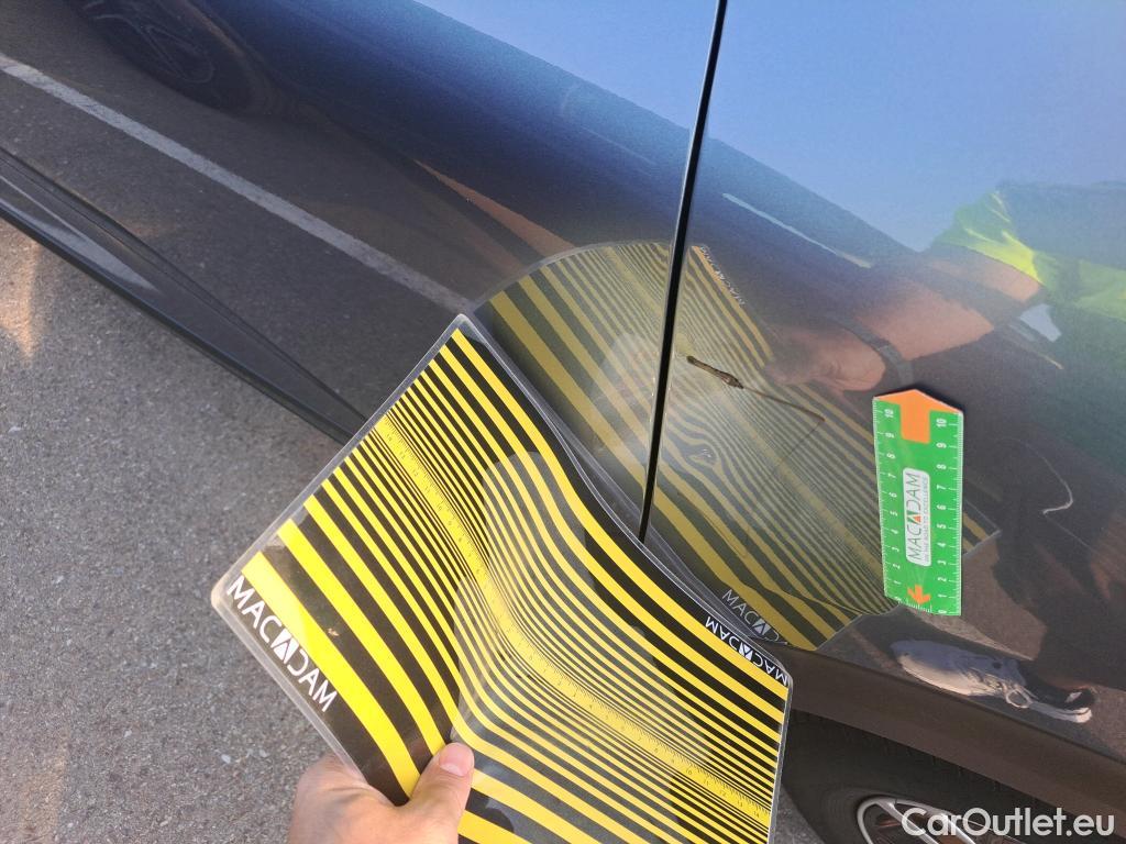  KIA  Niro KIA  / 2019 / 5P / crossover 1.6 GDi HEV 104kW (141CV) Drive #15