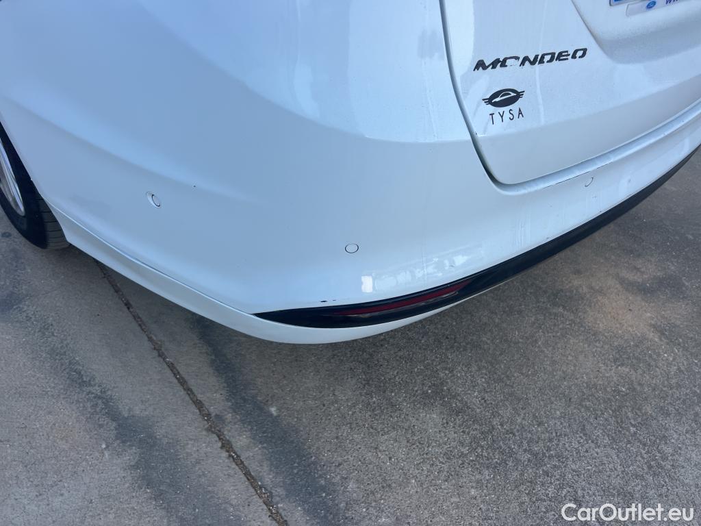  Ford  Mondeo FORD  / 2014 / 5P / berlina con portón 2.0 TDCi 110kW/150CV Titanium PowerShift #22