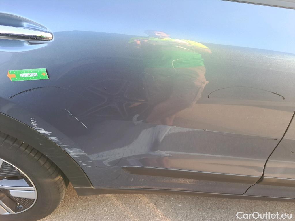  KIA  Niro KIA  / 2019 / 5P / crossover 1.6 GDi HEV 104kW (141CV) Drive #11
