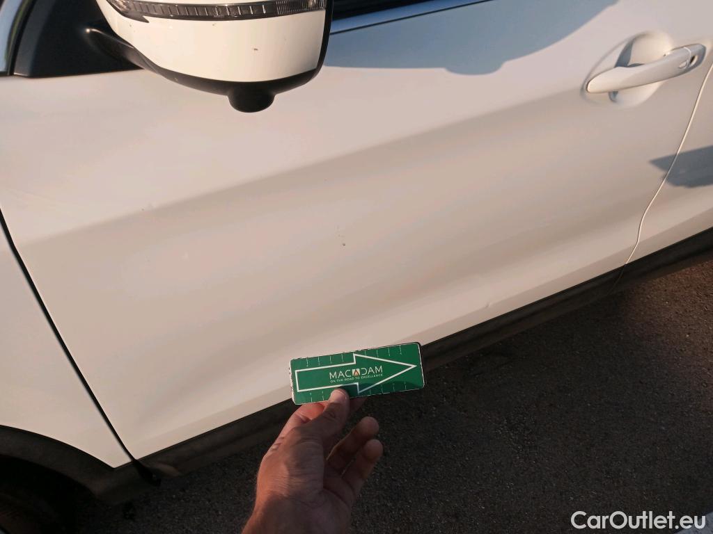  Nissan  Qashqai NISSAN  / 2017 / 5P / todoterreno dCi 150CV (110kW) N-CONNECTA (AC) #4