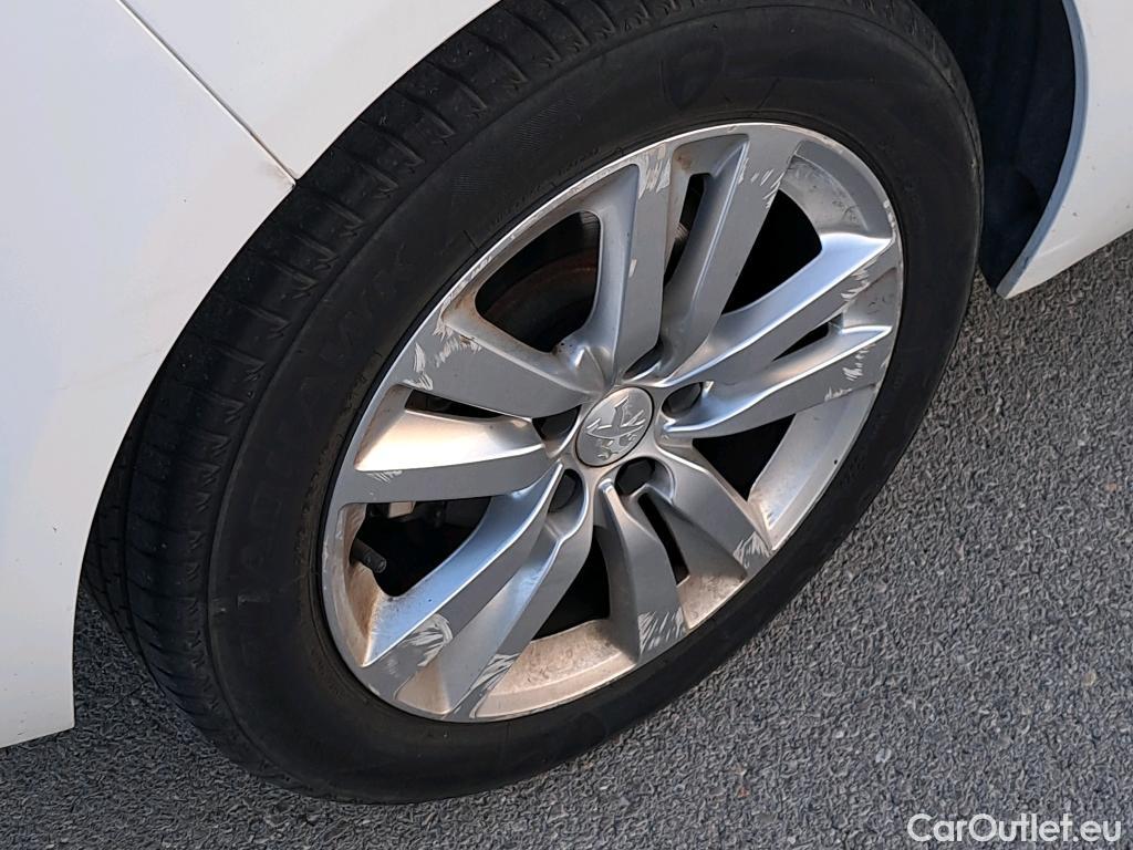  Peugeot  308  Active Pack 1.5 HDi 130CV MT6 E6d #12