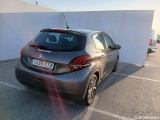  Peugeot  208 PEUGEOT  / 2015 / 5P / berlina con portón 5P Signature 1.2L PureTech 81KW (110CV) (AC) #2