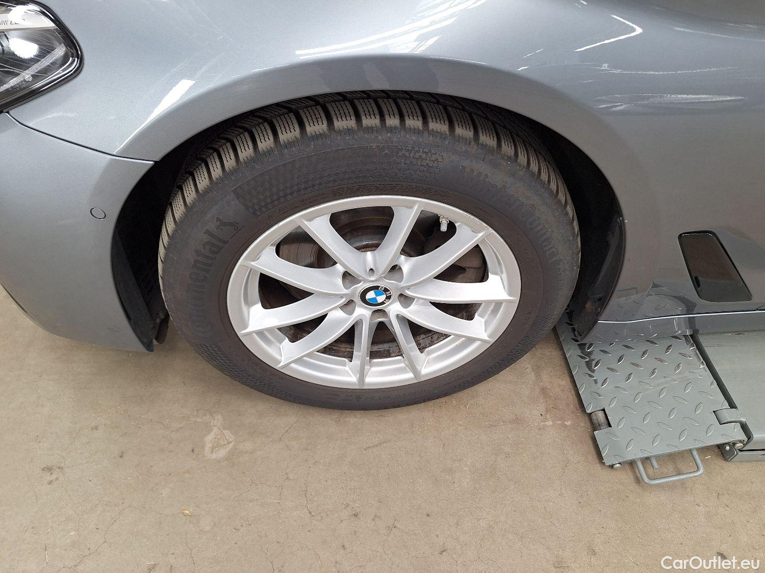  Bmw  Serie 5 BMW, 5-serie To FL'20, BMW 5 Reeks Touring 518d Aut. (110 kW) 5d #27