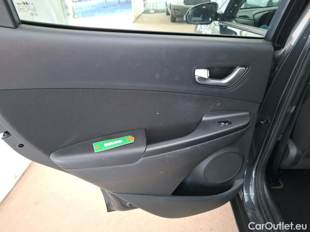  Hyundai  Konna HYUNDAI Kona / 2020 / 5P / SUV 1.6 HYBRID 141 INTUITIVE HEV #9