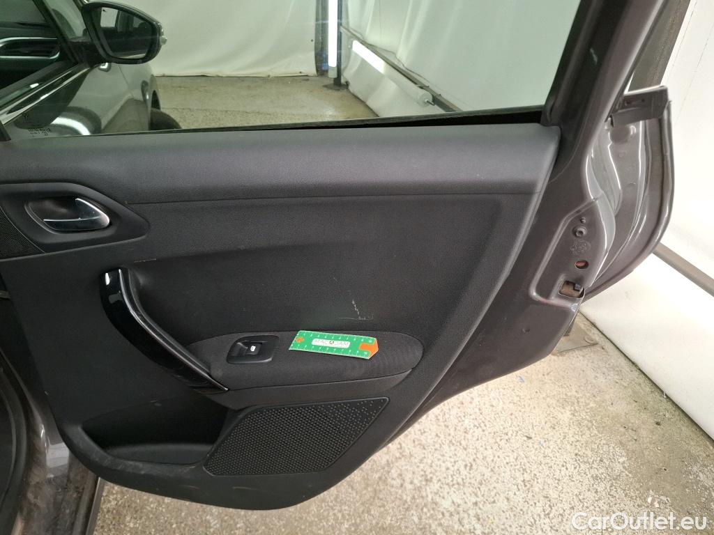  Peugeot  208  Allure Business 1.2 PureTech 110CV BVM6 E6dT #13