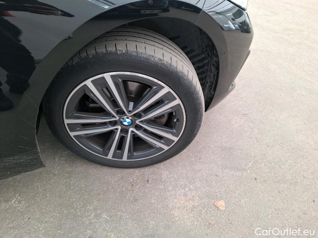  Bmw  Serie 1 BMW Série 1 / 2019 / 5P / Berline 116i Business Design #9