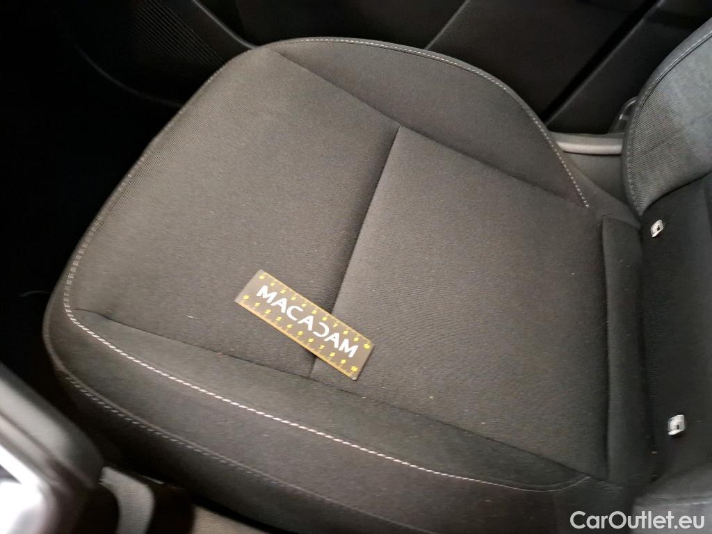  Renault  Captur  II Business 1.3 TCe 140CV BVA7 E6d #18