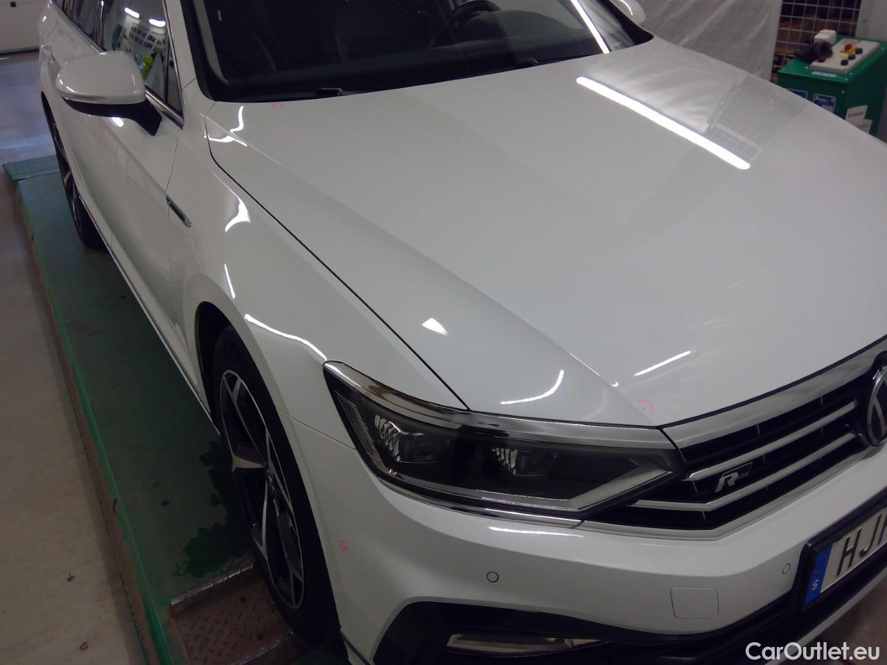  Volkswagen  Passat Pass.SC TDI 200 GT 4M Ex.E.Aut #32