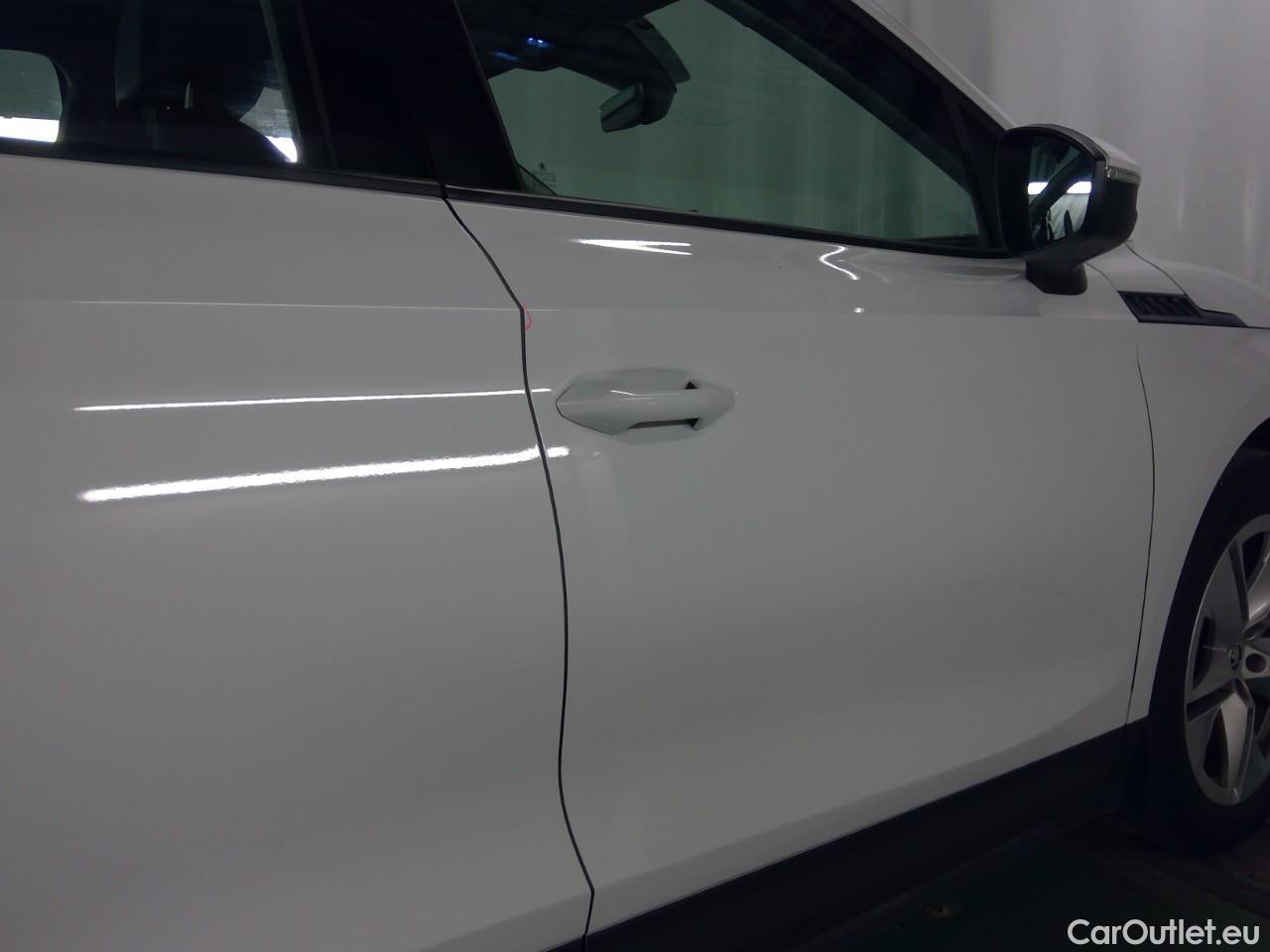  Skoda  ENYAQ  iV60 5d #15