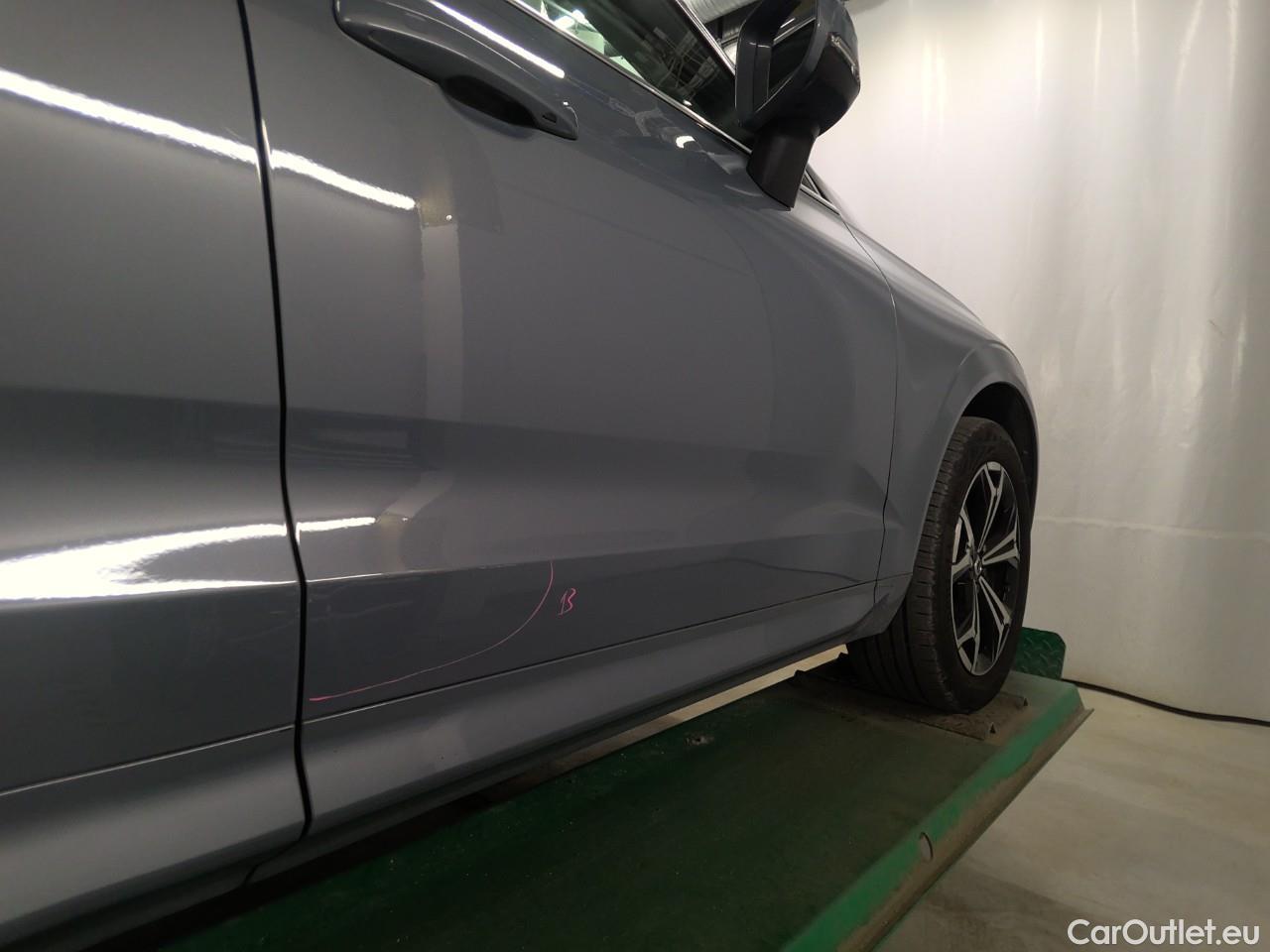  Volvo  XC60  B4 4WD Mom.Adv.Edit.Aut. #6