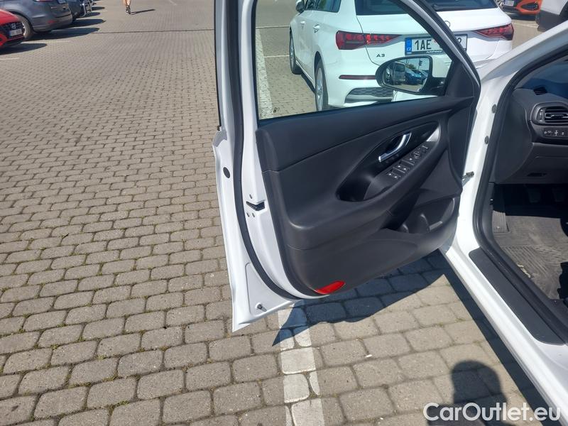  Hyundai  i30   cw (PD)(2017->)  kom.1.6CRDi 115 Smart #6