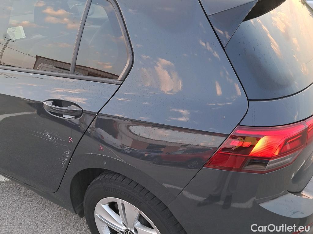  Volkswagen  Golf  VIII Berlina Life eTSI 1.0 TSI 110CV AT7 E6d #14