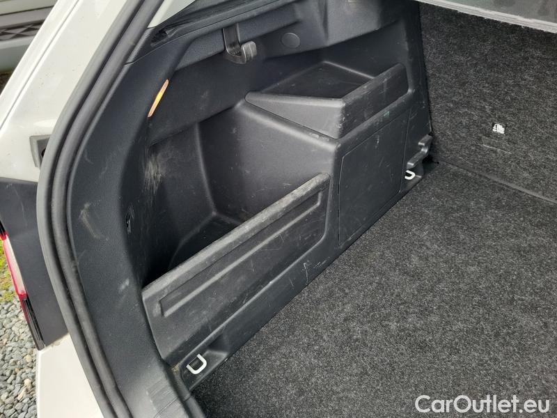  Skoda  Fabia  Combi (2015) Com.1.0TSI 70 Ambition 5d #8
