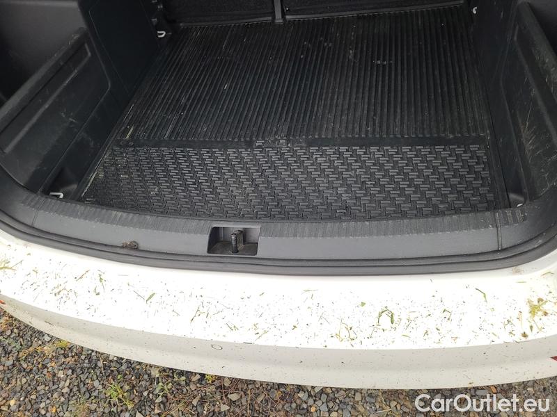 Skoda  Fabia  Combi (2015)  Com.1.0TSI 70 Style #16
