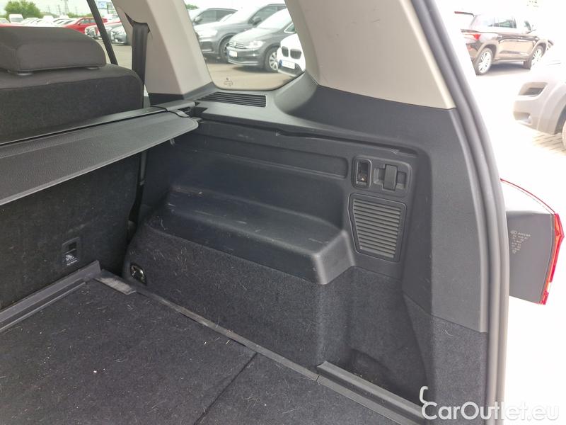  Volkswagen  Touran  (5T1)(2015)  1.5TSI 110 Highline AT #19