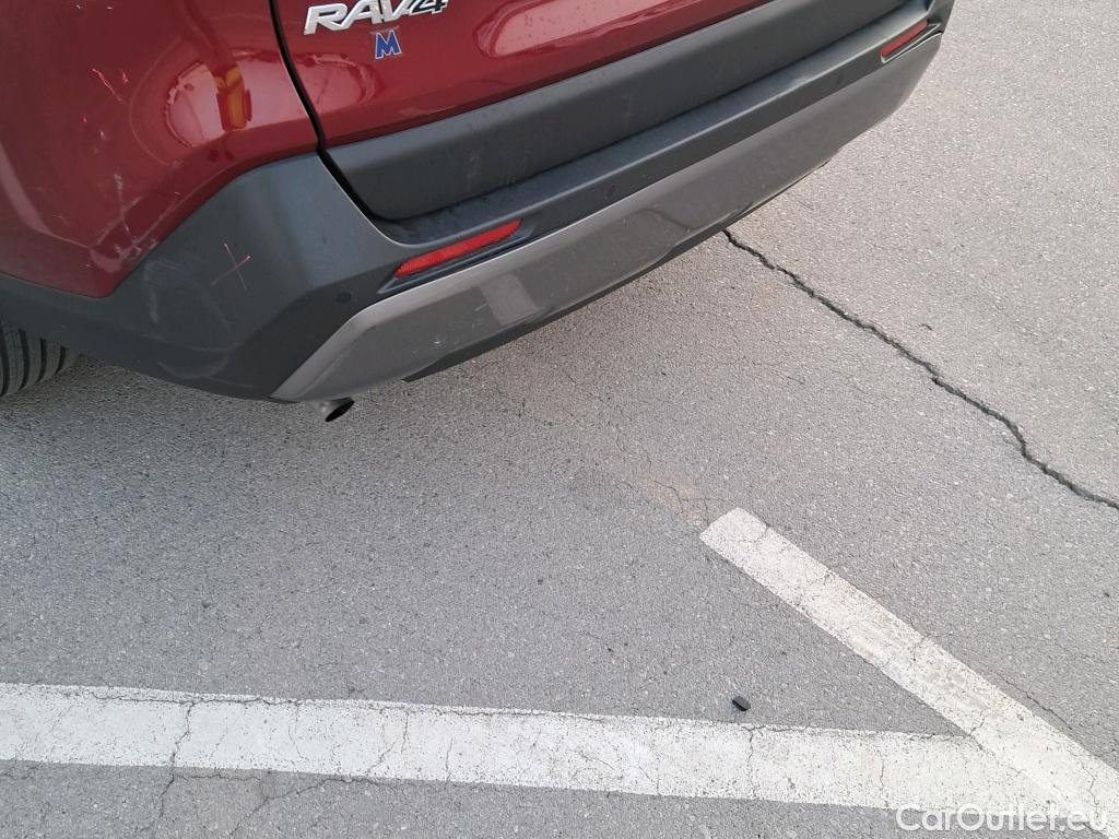  Toyota  RAV4 TOYOTA  / 2018 / 5P / todoterreno 2.5l 220H Advance Plus 4WD #12