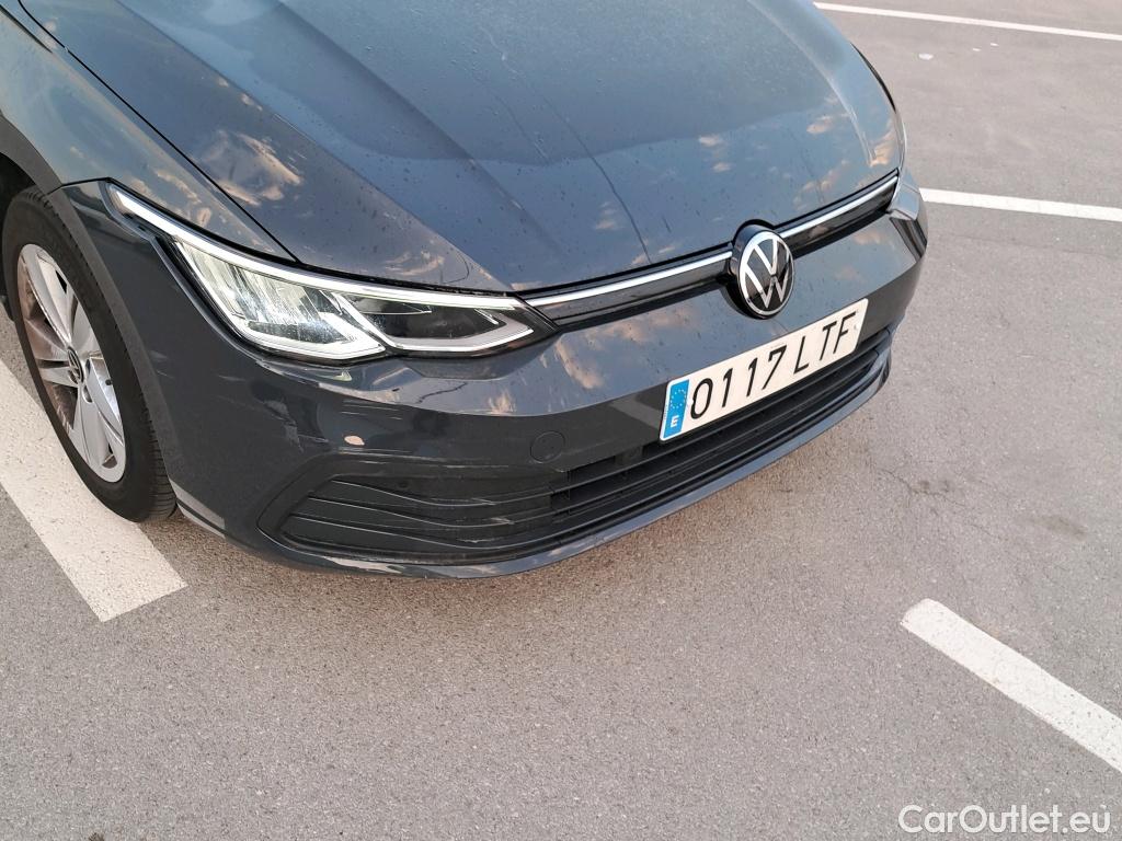  Volkswagen  Golf  VIII Berlina Life eTSI 1.0 TSI 110CV AT7 E6d #20
