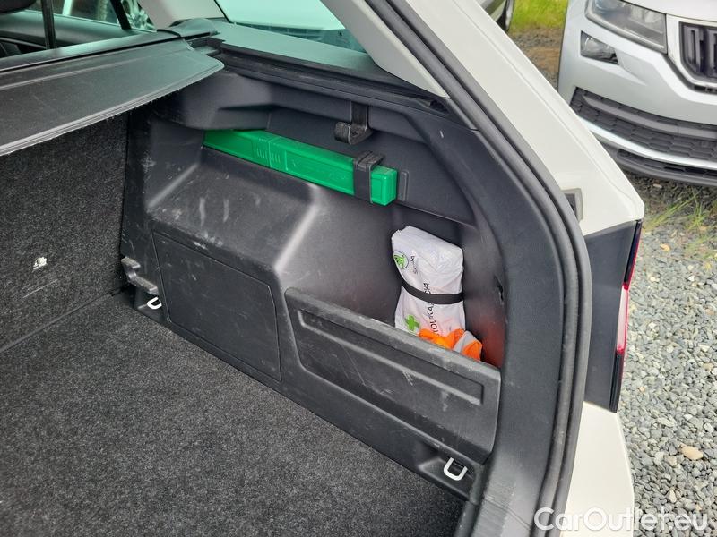  Skoda  Fabia  Combi (2015) Com.1.0TSI 70 Ambition 5d #10