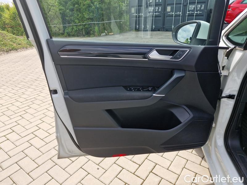  Volkswagen  Touran  (5T1)(2015)  1.5TSI 110 Highline AT #27