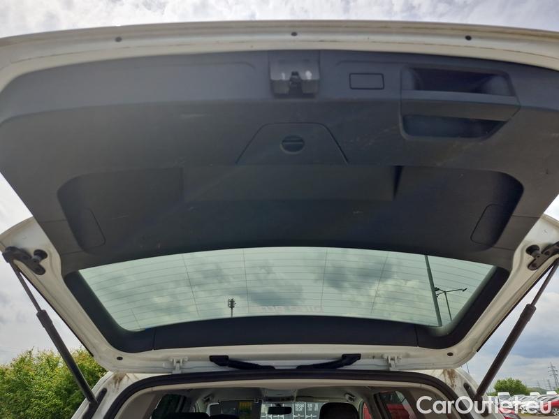  Volkswagen  Touran  (5T1)(2015)  1.5TSI 110 Highline AT #17