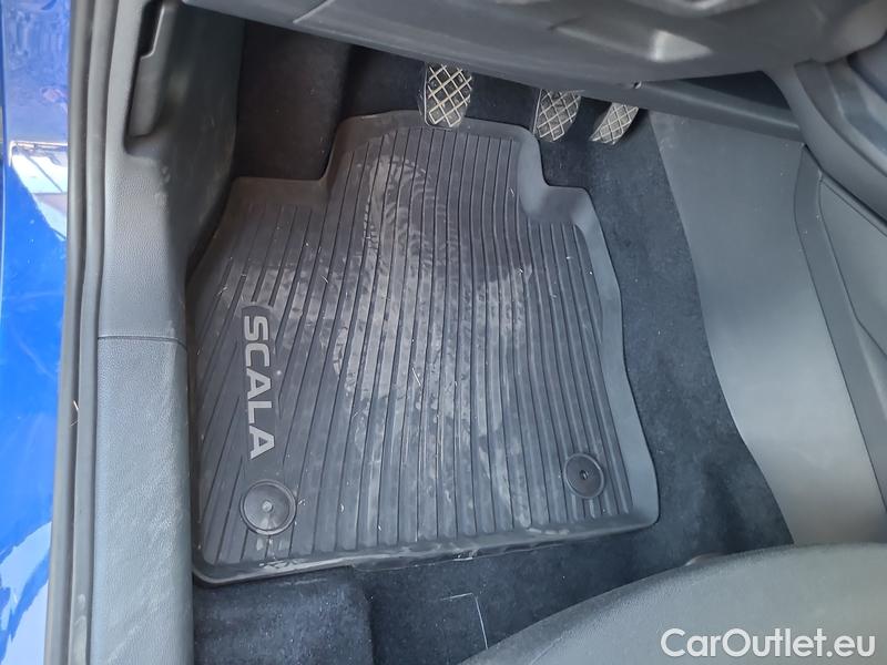  Skoda  Scala  (NW) (2019)  1.0TSI 81 Ambition 5d #4
