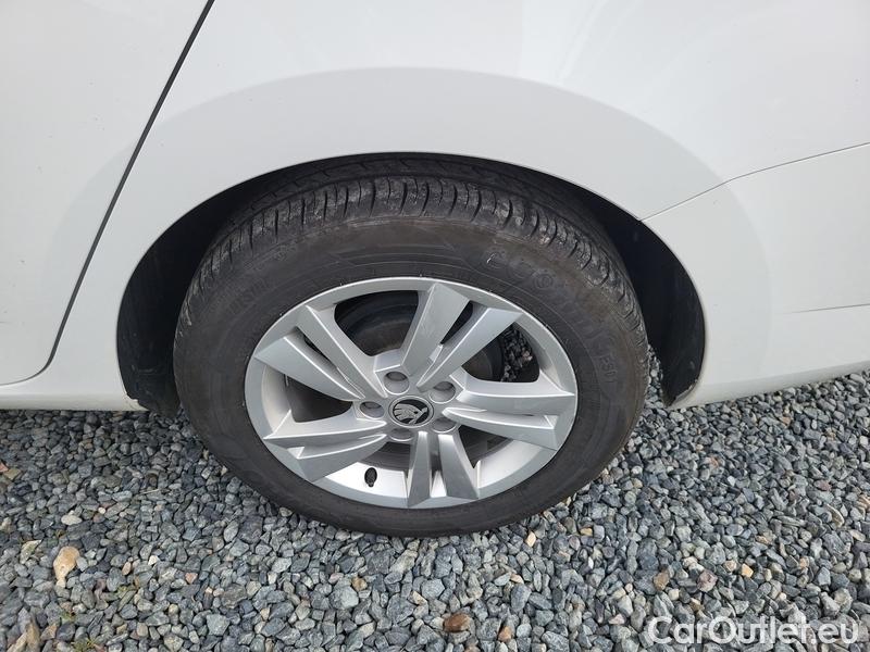  Skoda  Fabia  Combi (2015) Com.1.0TSI 70 Ambition 5d #4
