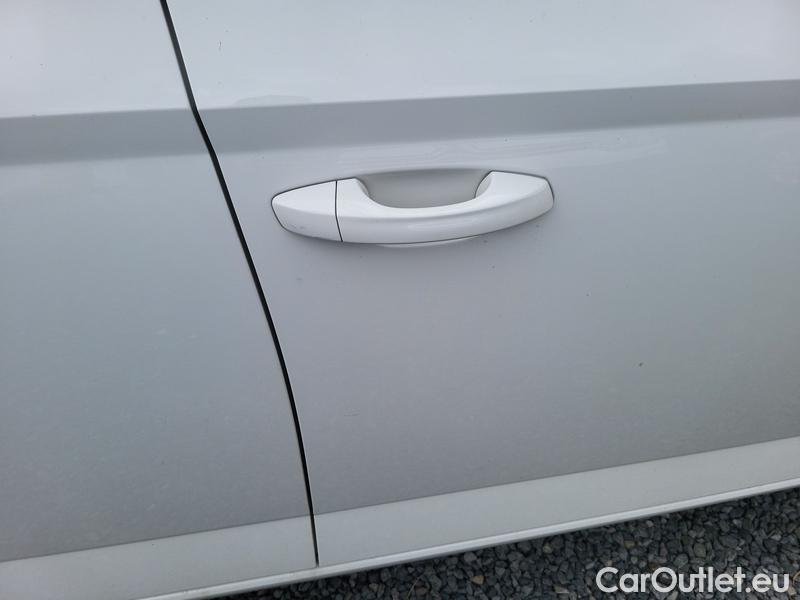  Skoda  Fabia  Combi (2015) Com.1.0TSI 70 Ambition 5d #6