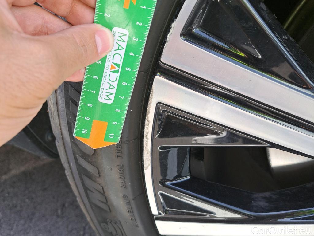  Volvo  XC90 VOLVO  / 2019 / 5P / todoterreno 2.0 T8 AWD Recharge Inscription Auto #4