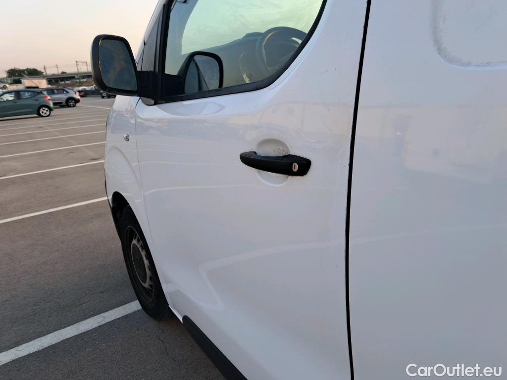  Opel  Vivaro OPEL  / 2019 / 4P / furgón 1.5 Diésel 74kW (100CV) M Inc. Express #8