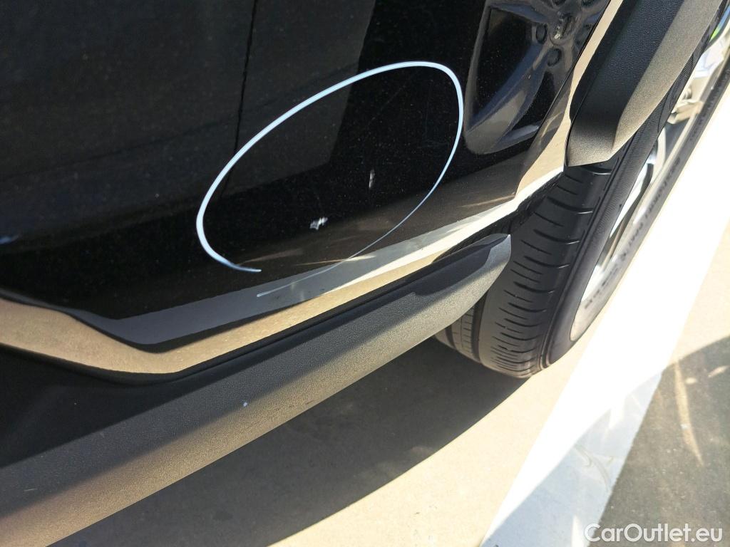  Toyota  RAV4 TOYOTA  / 2018 / 5P / todoterreno 2.5l 220H Advance #28