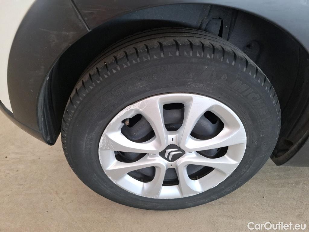  Citroen  C3  Société Feel Nav 1.2 PureTech 80CV BVM5 E6d #24