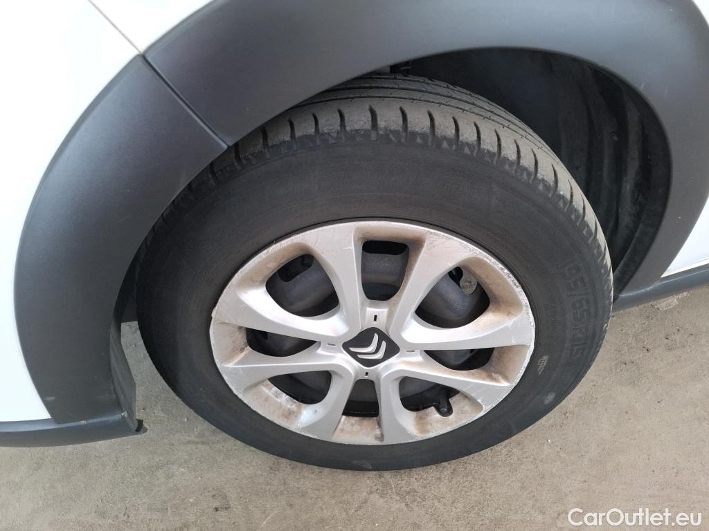  Citroen  C3  Société Feel Nav 1.2 PureTech 80CV BVM5 E6d #13