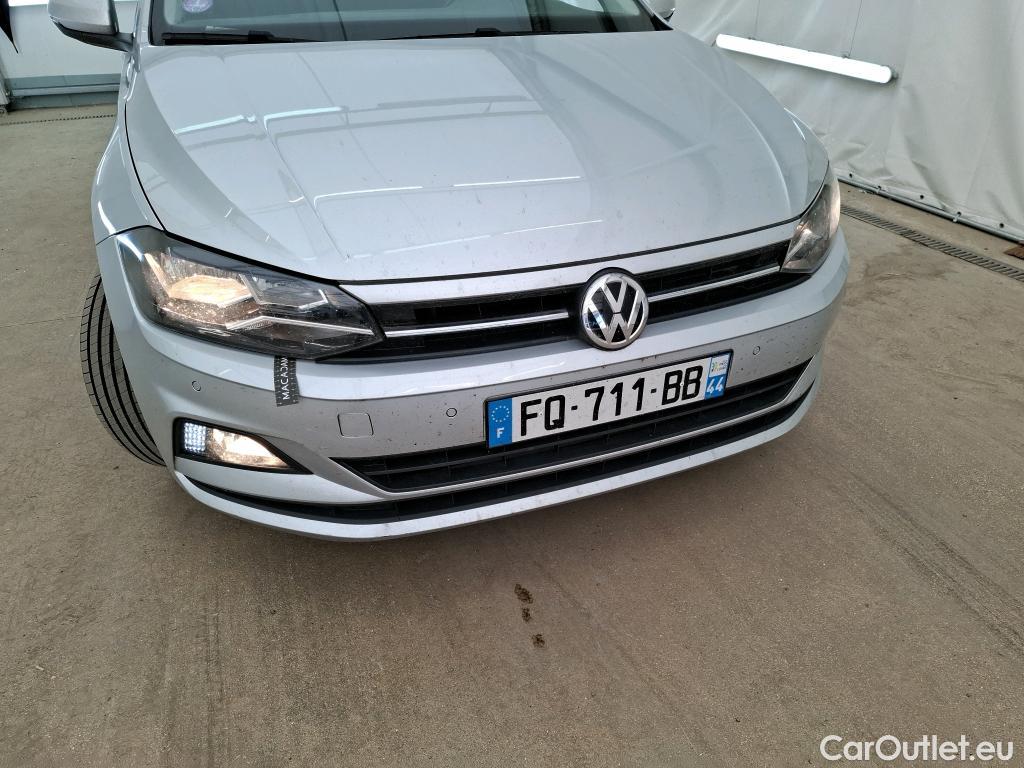  Volkswagen  Polo VOLKSWAGEN  / 2017 / 5P / Berline 1.0 TSI 95 Lounge Business #4