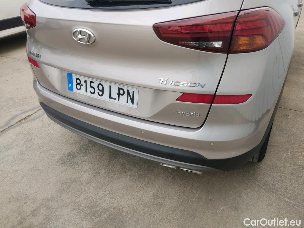  Hyundai  Tucson HYUNDAI  / 2018 / 5P / todoterreno 1.6 CRDI 85kW (116CV) 48V SLE 4X2(SP)(SL) #24
