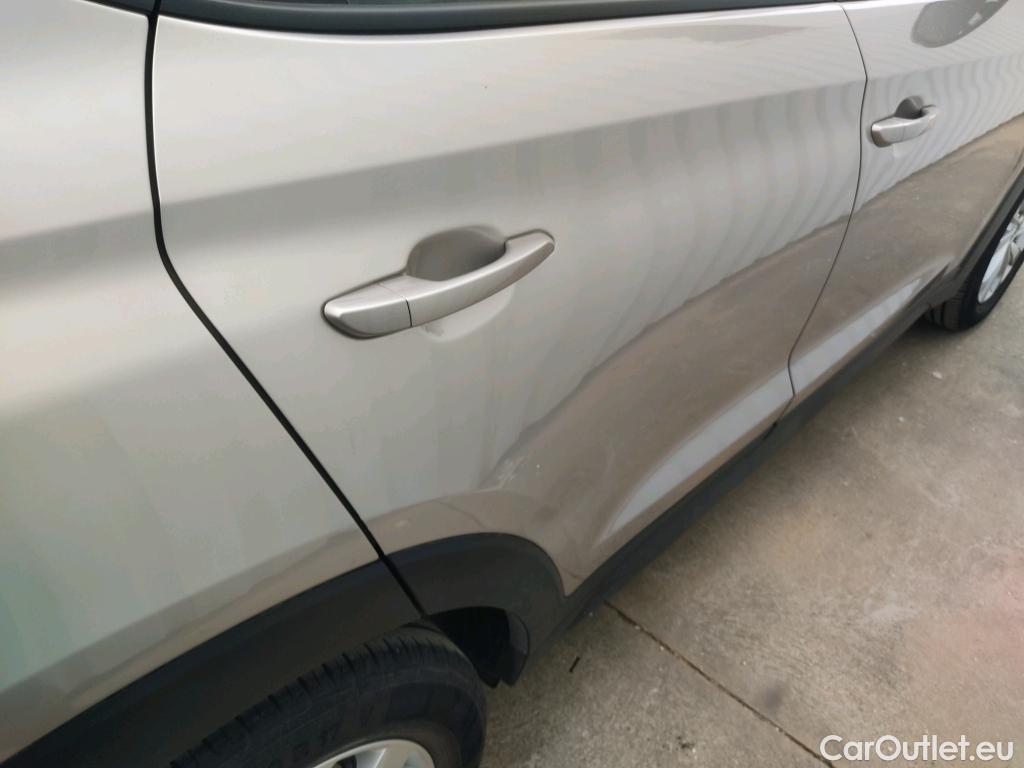  Hyundai  Tucson HYUNDAI  / 2018 / 5P / todoterreno 1.6 CRDI 85kW (116CV) 48V SLE 4X2(SP)(SL) #1