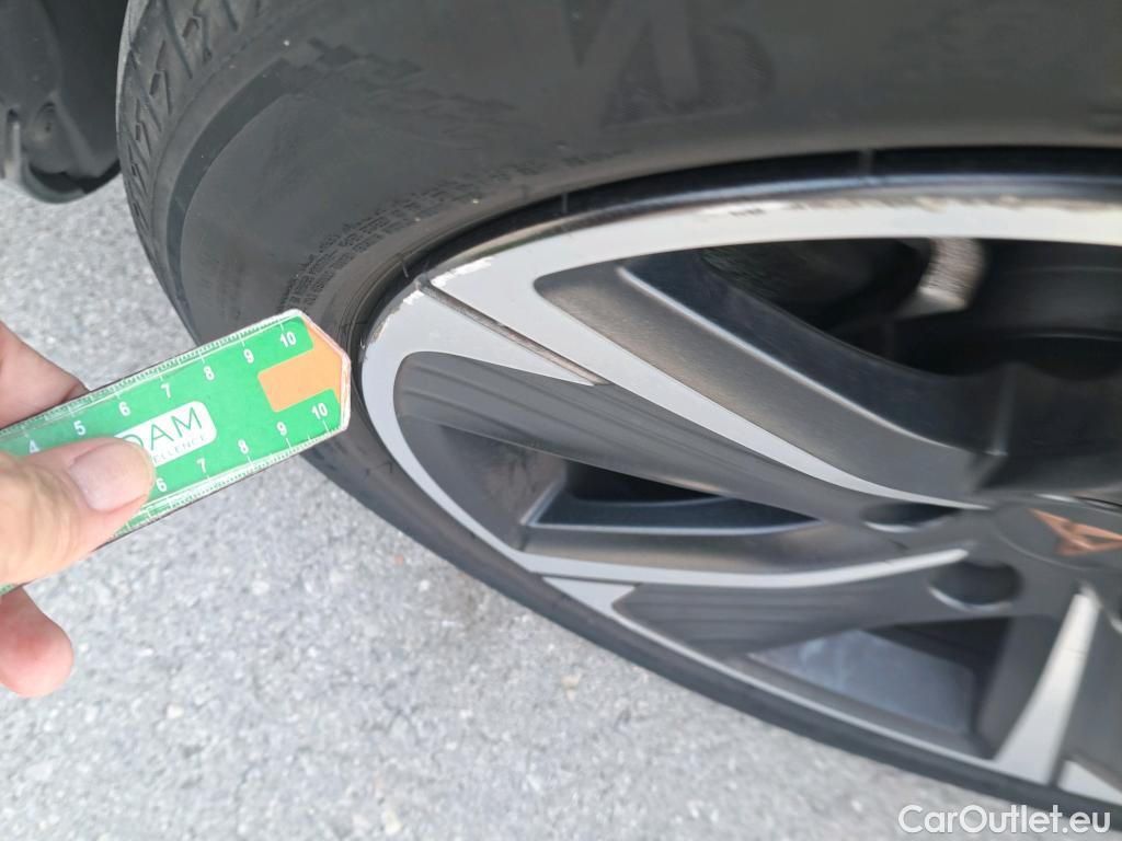  Cupra  Formentor  e-HYBRID 1.4 205CV AT6 E6d #4