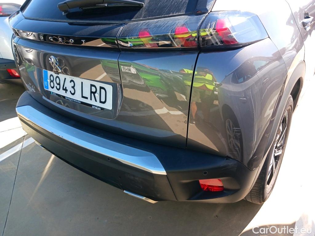  Peugeot  2008  Allure Pack 1.2 PureTech 130CV AT8 E6d #28