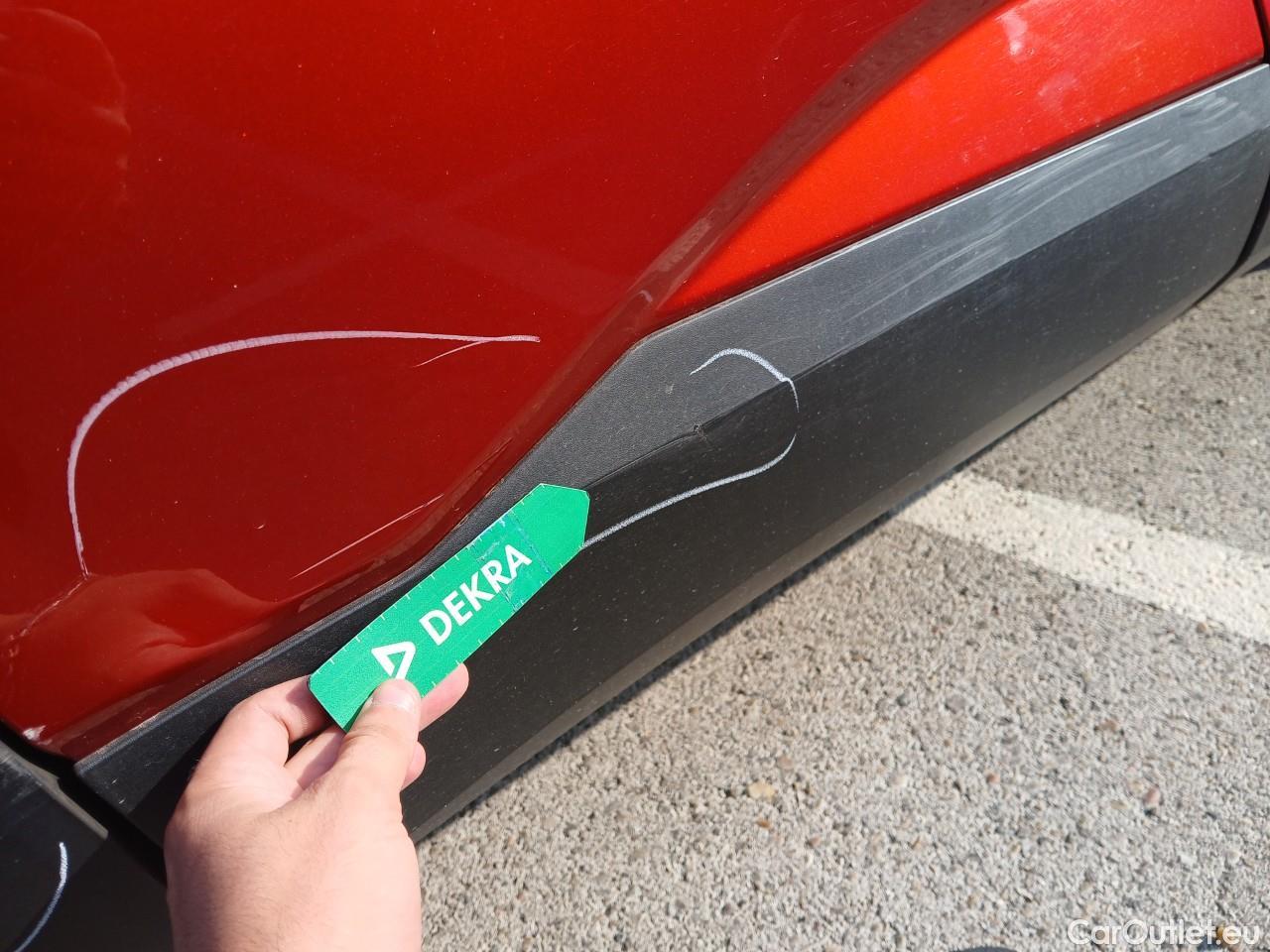  Land Rover  Discovery NISSAN QASHQAI / 2021 / 5P / todoterreno DIG-T 103kW N-Connecta (Skyline Pack) #27