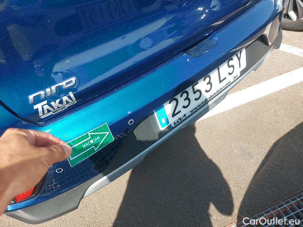  KIA  Niro KIA  / 2019 / 5P / crossover 1.6 GDi PHEV 104kW (141CV) Drive #9