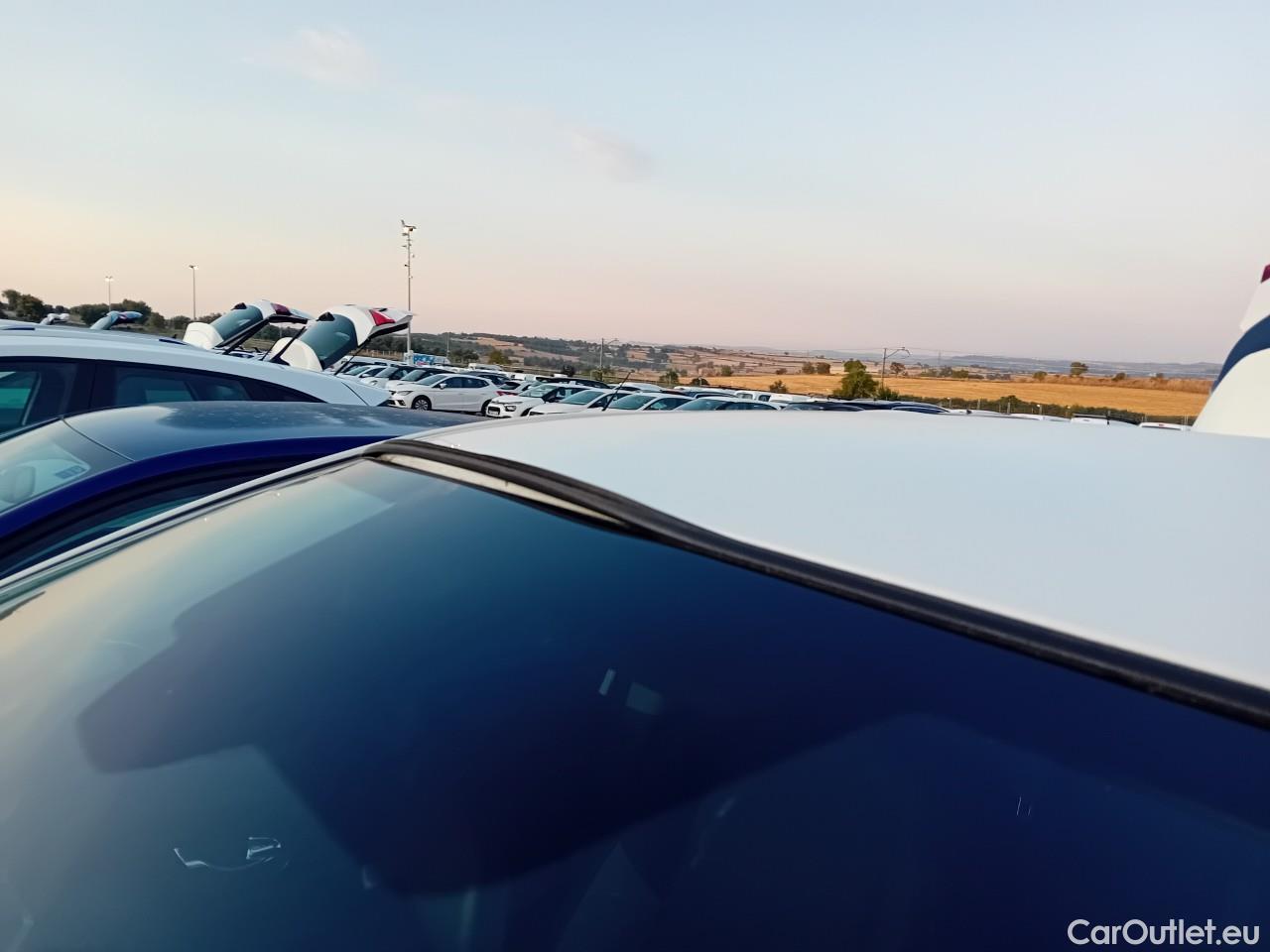  Nissan  Qashqai NISSAN  / 2017 / 5P / todoterreno DIG-T 103 kW (140 CV) E6D ACENTA (AC) #3
