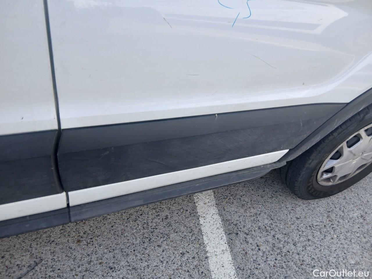 Ford  Transit FORD  / 2013 / 4P / furgón 350 96kW L2H2 Van Trend FWD MHEV #47